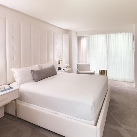 The W Las Vegas At Mandalay Bay By Suiteness Exterior photo