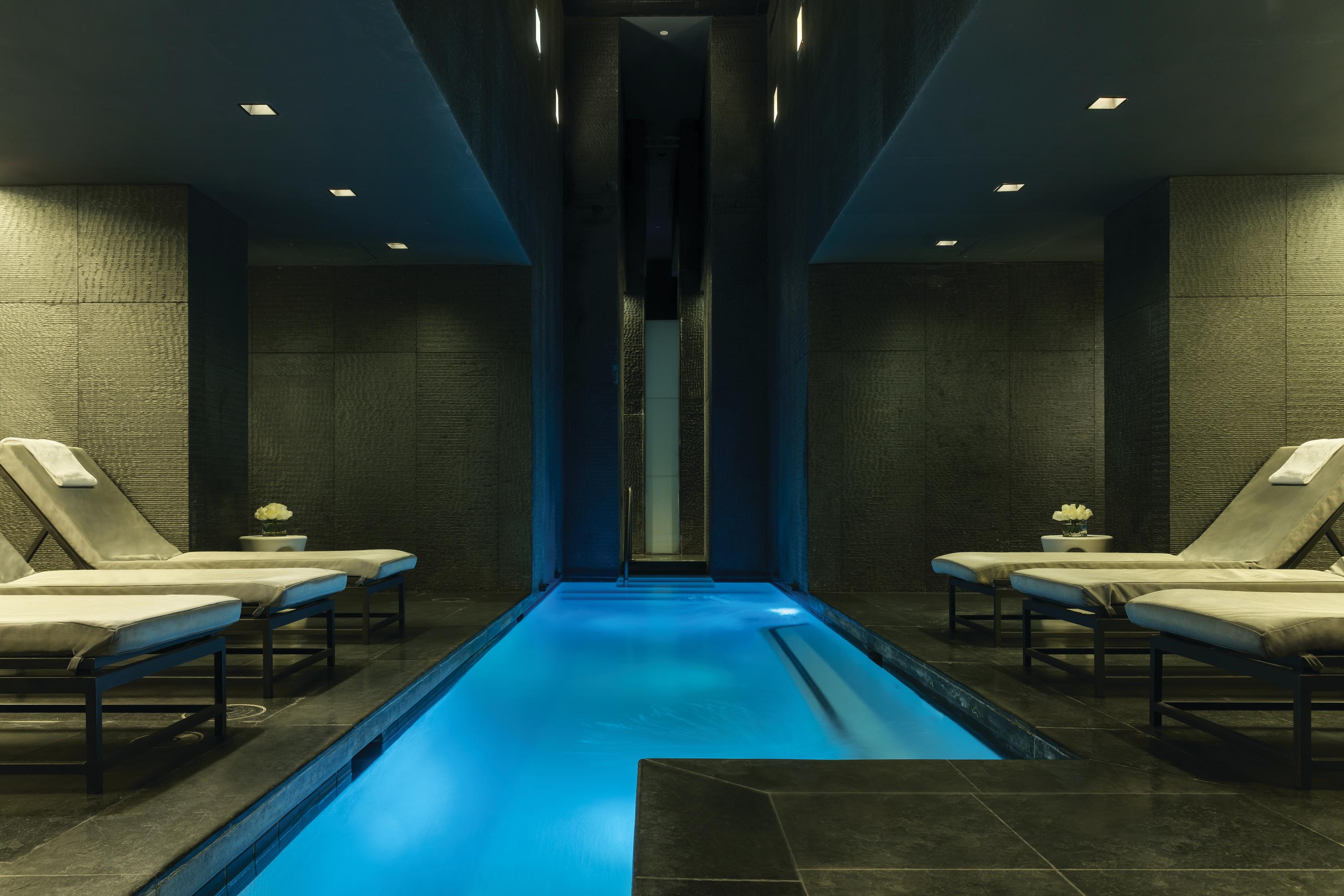 The W Las Vegas At Mandalay Bay By Suiteness Exterior photo