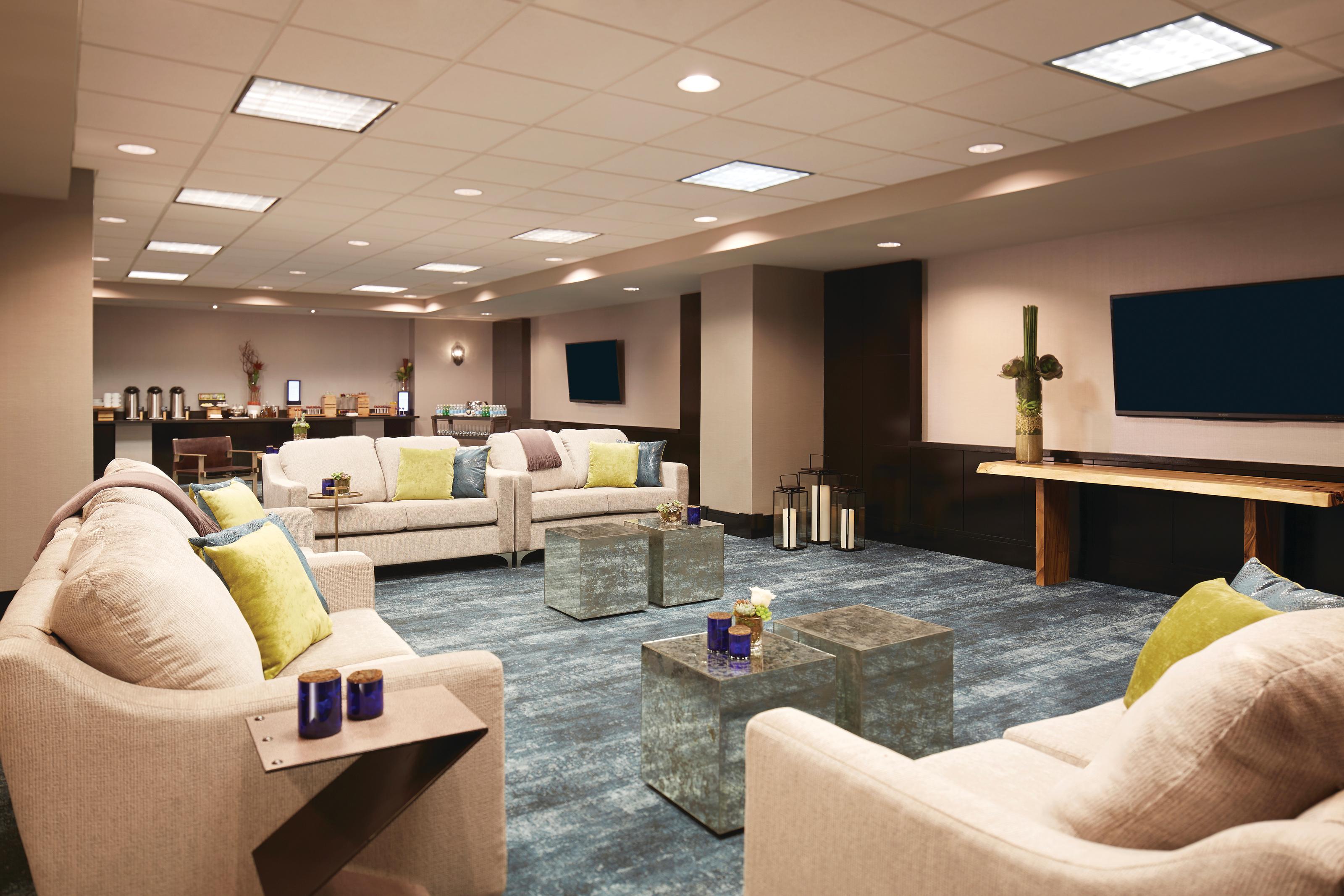 The W Las Vegas At Mandalay Bay By Suiteness Exterior photo