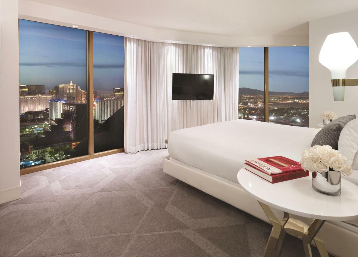 The W Las Vegas At Mandalay Bay By Suiteness Exterior photo